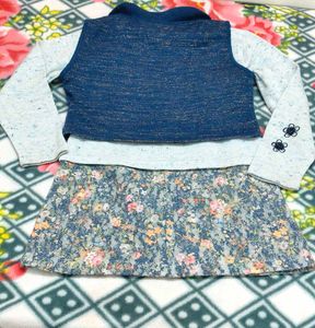 💙 Sparkle Knit Layered Top with Flower Appliques�
