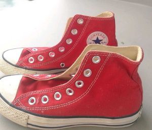 converse og sneakers