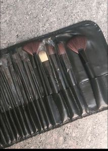 New 24 Makeup Brush