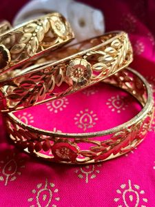 Set Of Four City Gold Gorgeous Bangles