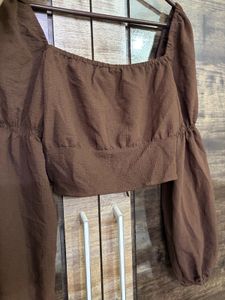 H&amp;M Brown Tie-Front Crop Top