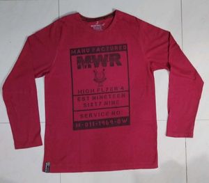 It&#39;s a Red Full Sleeve T Shirt