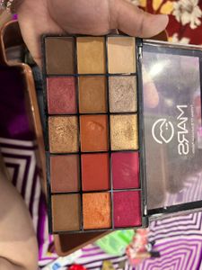 Eyeshadow And Highlighter