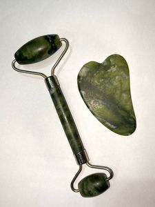 Jade Roller &amp; Gua Sha Set