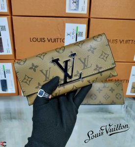 LV 3 FOLDED WALLET WITH BRAND BOX