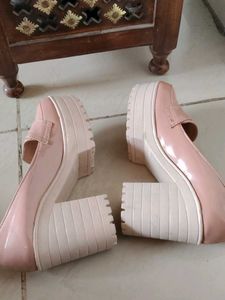 Trendy Look Pump Shoes light weight