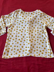 Floral Print Ruffle Top