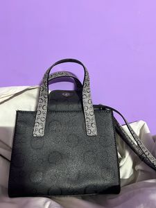 Guess Handbag + Sling