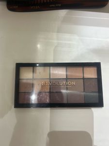 Nude Eyeshadow Palette Makeup Revolution