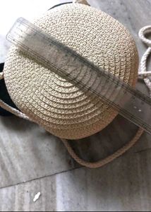 SALE🆕Minnie Mouse Straw Crossbody Bag