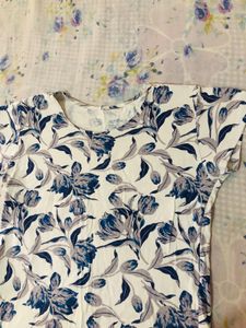 Girl’s Crop T-shirt