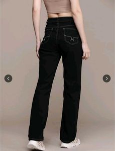 Roadster Black Straight Fit Jeans