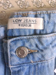 Wide-Leg Light Wash Jeans