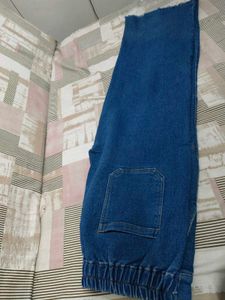 Straight Jeans
