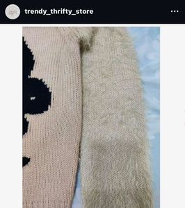 Women&#39;s soft sweater