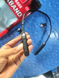 BNW SUPER BASS NECKBAND WITH HIGH BASE AND QUALITY