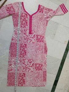 Pink Paisley Print Kurti
