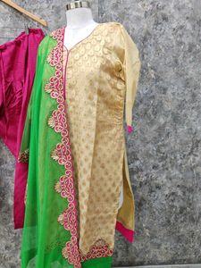 Elegant Indian Salwar Kameez Suit