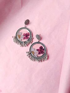 Floral Jhumka 🌷