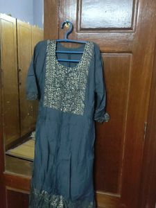 Elegant Embroidered Kurta