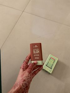 Essence On The Glow conbo of 2 Blush