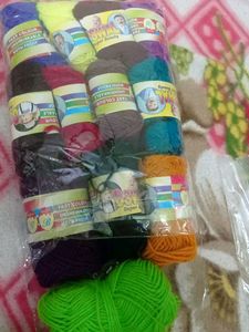 Crochet Knitting Needles Set With Mixwoollen Ball