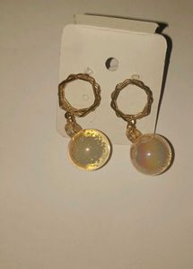 Elegant Gold Drop Earrings