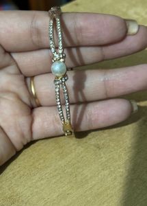 Bracelet And Pearl Hair Clip Combo