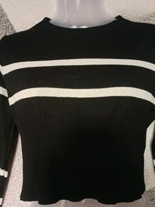 Korean Women Loose Thin Stripped Sleeve Knit Crop