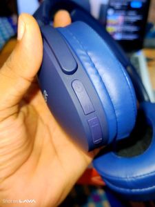 Triggr Blue Wireless Headphones