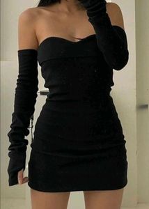 Sweetheart-Neckline Sleeveless Mini Bodycon Dress