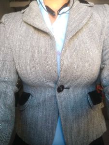 Herringbone Blazer - Classic Style