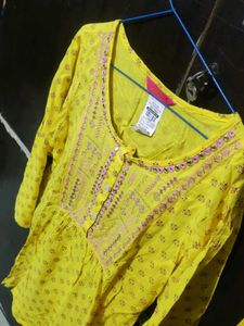 Yellow Top