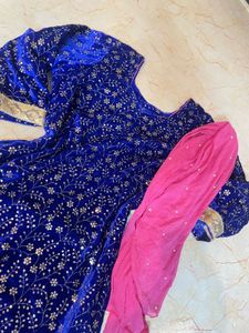 pakistani combination velvet kurti and dupatta set