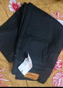 Black New Jeans
