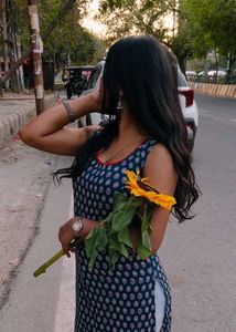 Stylish Sleeveless Kurti