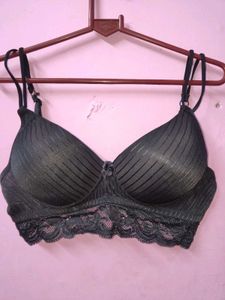 Dressberry New Stylish Black Bra with Lace Detail