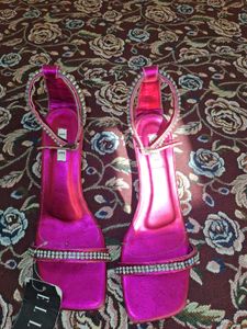 Elle Womens Brandid Heal