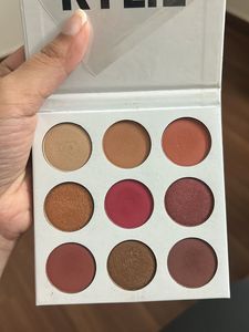 Kyshadow The Burgundy Palette