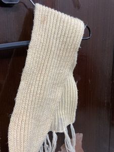Off White Winter Muffler