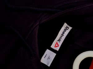 💥BUY1GET1💥 REEBOK men&#39;s cotton regular fit color block hooded sweatshirt.