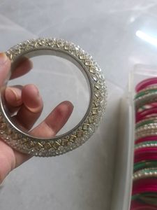White Green Pink Combination Bohut Achcha H