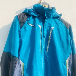 Stylish Blue Outdoor Jacket
