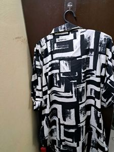 Black &amp; White Shirt