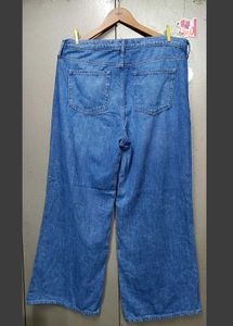GAP High Rise Wide Leg Jeans..