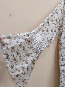 White Top In Size M
