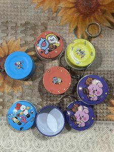 BTS keychain Tin box