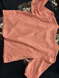 This cute pink top