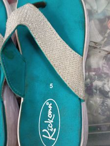 Kickonn Sea Color Slippers