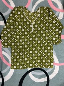 Short Green Diamond Pattern Kurti